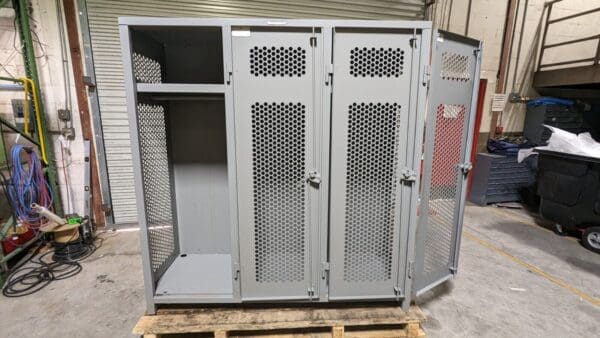 Strong Hold 66-3H-24-1T-L Industrial Storage Locker 14-Ga. Steel 75 x 72 x 24