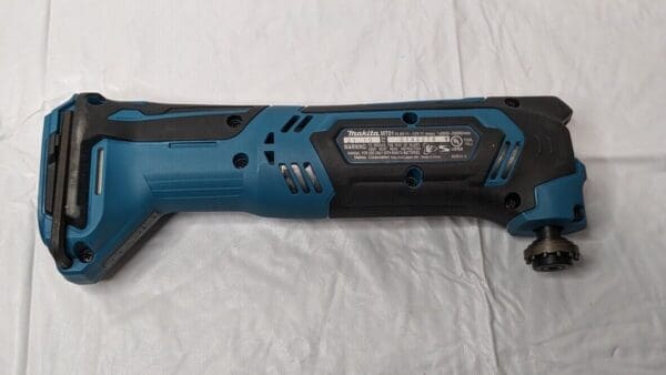 Makita 12V max CXT Lithium-Ion Cordless Multi-Tool (TOOL ONLY) MT01Z