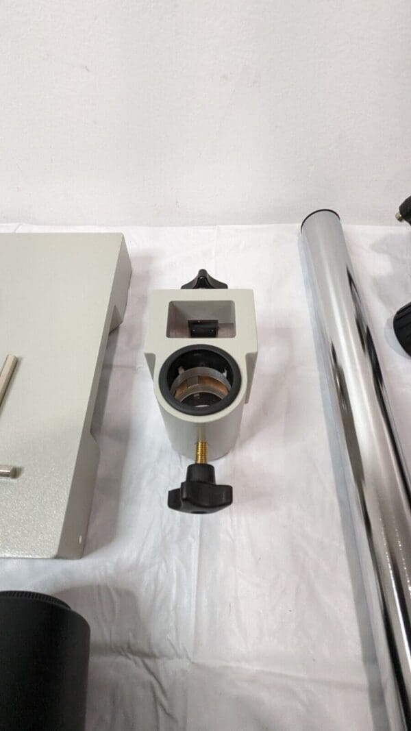 SPI Microscope on a Boom Stand 0.65X – 4.5 X Magnification XTL-600 12-502-1