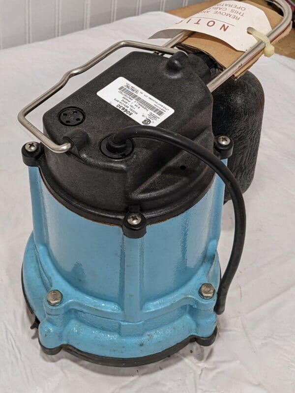 Little Giant 6EN-CIA-SFS - 1/3 HP Cast Iron Submersible Sump Pump 506630