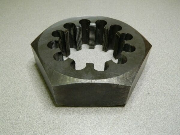 Interstate Right Hand Thread Hex Rethreading Die 4-1/4" x 12 7" Hex 09034760