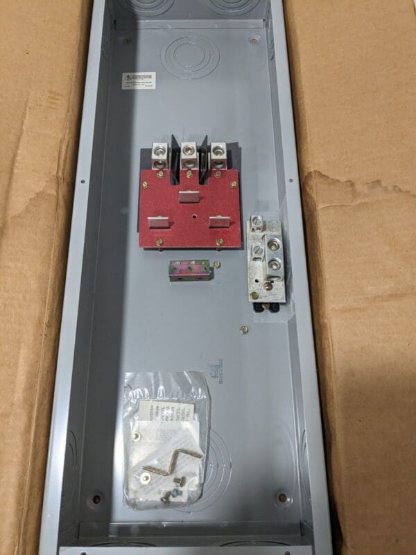 Challenger 200 Amp 240 Volt Circuit Breaker Enclosure - En48 S3-225N