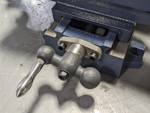 Gibraltar Low Profile Drill Press Vise 8" Jaw Width 8" Opening 428-83182 Damaged