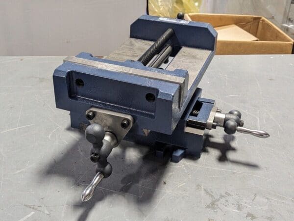 Gibraltar Low Profile Drill Press Vise 8" Jaw Width 8" Opening 428-83182 Damaged