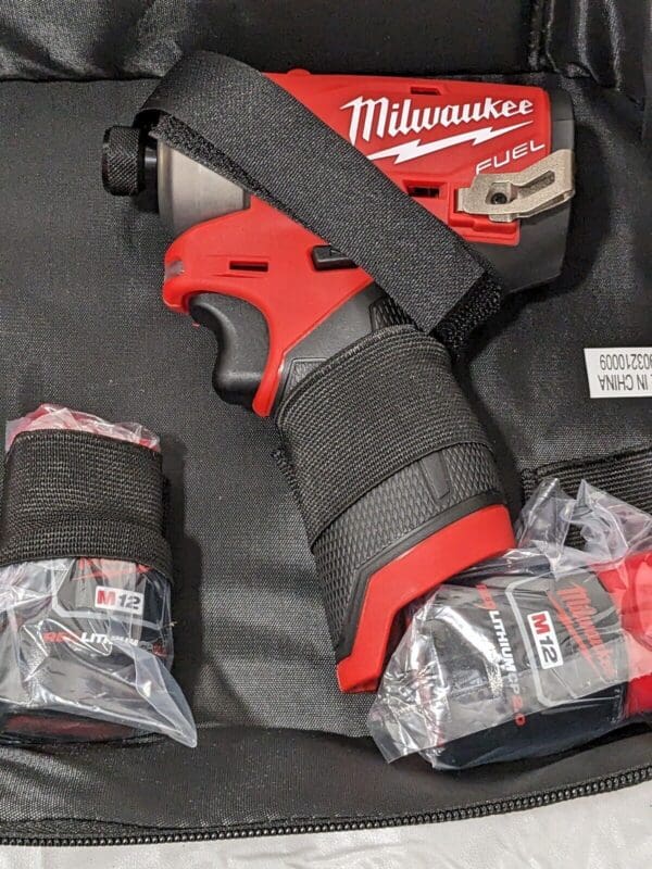 MILWAUKEE Cordless Impact Driver 12V 1/4" Drive 37.5 ft/lb 3,000 RPM 2551-22