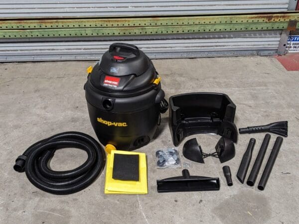 Shop Vac Contractor Series Portable Wet / Dry Vacuum 18 Gal. 6.5 HP 115v