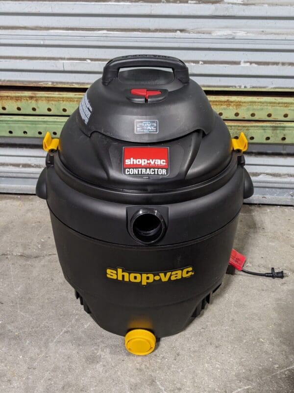 Shop Vac Contractor Series Portable Wet / Dry Vacuum 18 Gal. 6.5 HP 115v