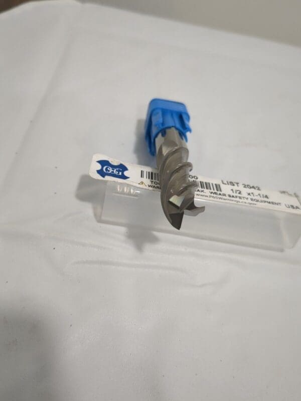 OSG Square End Mill: Center Cutting, 3 Flutes, 1/2 in Milling Dia 20424900