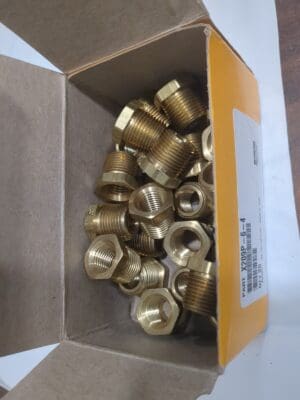 PARKER 25pc Industrial Pipe Bushing 1/4"Female Thread MNPTFxFNPTF 209P-6-4