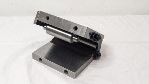 Suburban Tool Precision Sine Plate 4" X 4" X 2" X 3" Center SP-44-S0