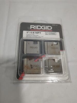 RIDGID 1-1/4 - 11-1/2 NPT RH Alloy Steel, Pipe Threader Die set 37840