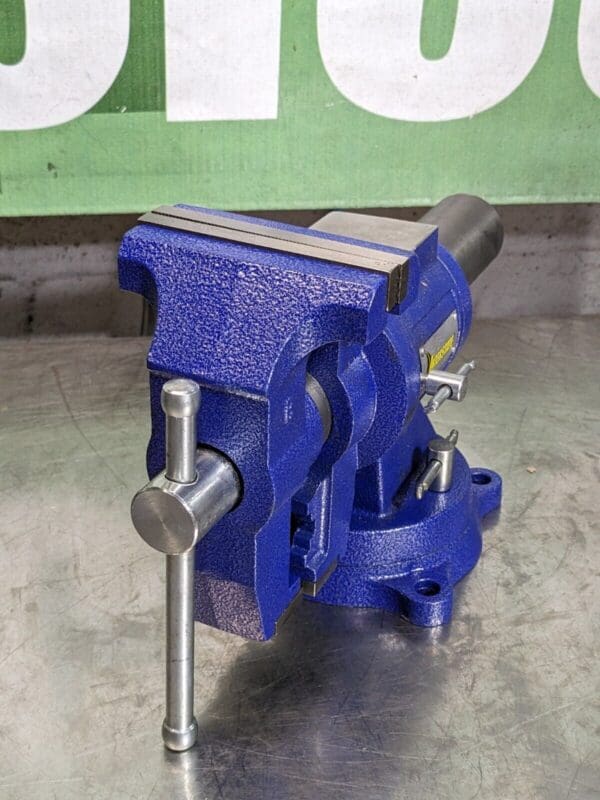 Interstate Multi-Purpose Bench / Pipe Vise w/ Swivel Head and Base 5" Jaw Width