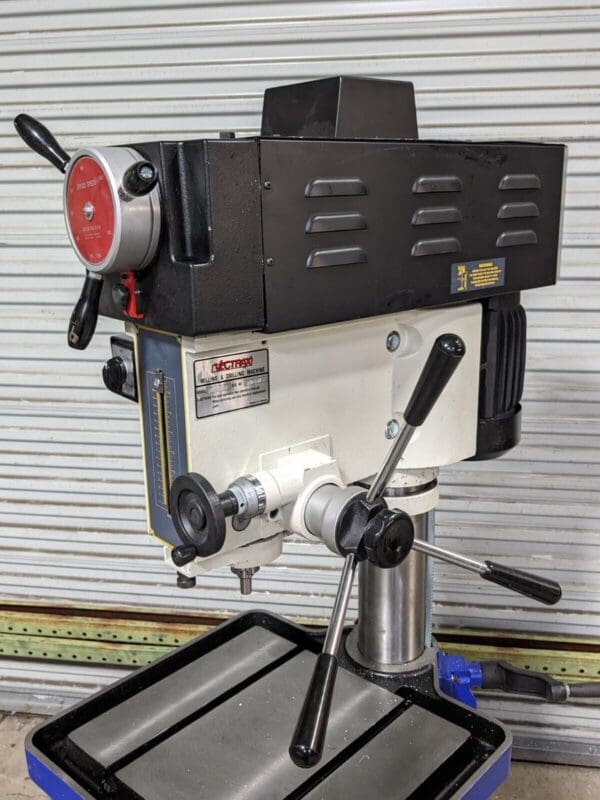 Vectrax Variable Speed Mill / Drill Machine 20" Swing 170 - 2000 RPM 220v 3 Ph.