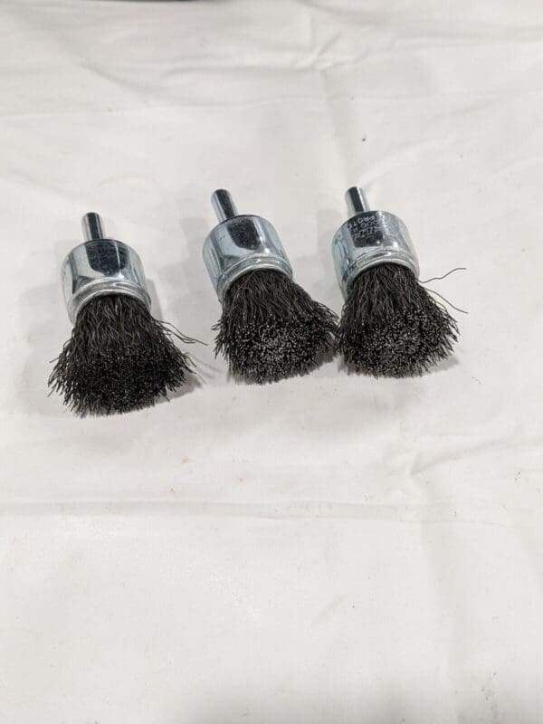 WEILER End Brushes: 3/4" Dia, Steel, Crimped Wire 22,000 Max RPM Qty 3 90370