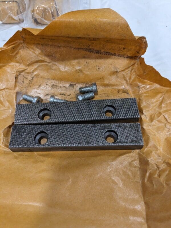 Record Replacement Jaw Plates And Screws For Number-3 Qty 3 3-D