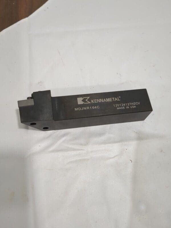 KENNAMETAL Indexable Turning Toolholder: MDJNR164C, Clamp & Screw 1096244