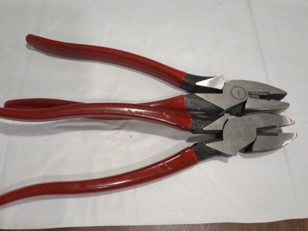 PROTO 2pk 9-1/4" OAL Linesman's Pliers J269G