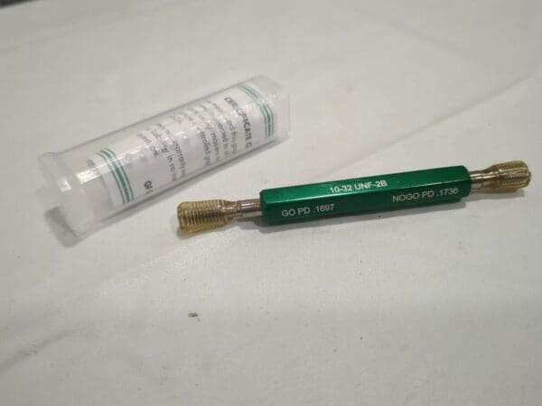 GF GAGE Plug Thread Gage: #10-32 Thread, 2B Class, Double End W0190322BS