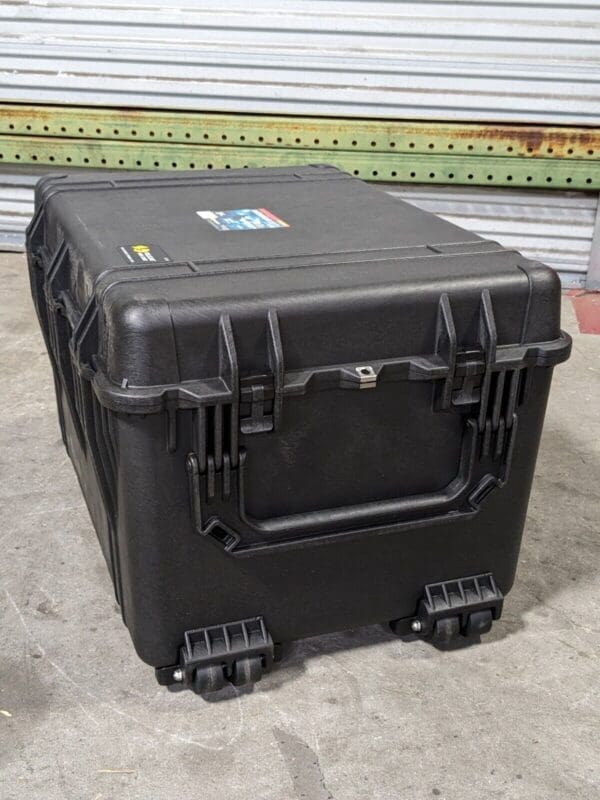 Pelican 1660 Protector Hard Case w/ Foam 31" x 23" x 19" Parts / Repair