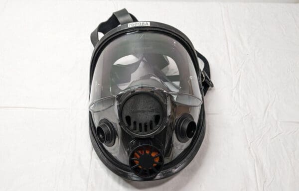 North Honeywell Full Face Respirator Silicone Medium/Large W/O Filters 76008A