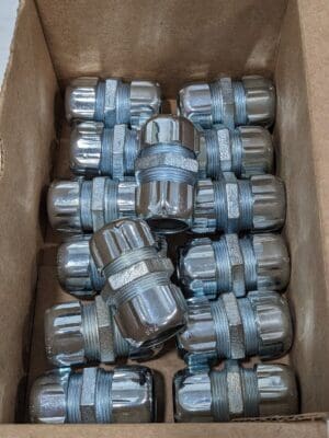 T&B 1/2" Conduit Coupling: For Rigid & Intermediate (IMC) Qty 14 8120