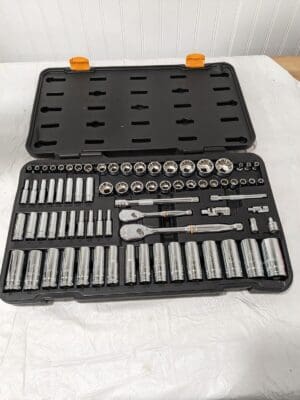 GEARWRENCH Combination Hand Tool Set: 76 Pc, Mechanic's Tool Set 80948