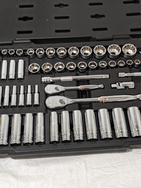 GEARWRENCH Combination Hand Tool Set: 76 Pc, Mechanic's Tool Set 80948