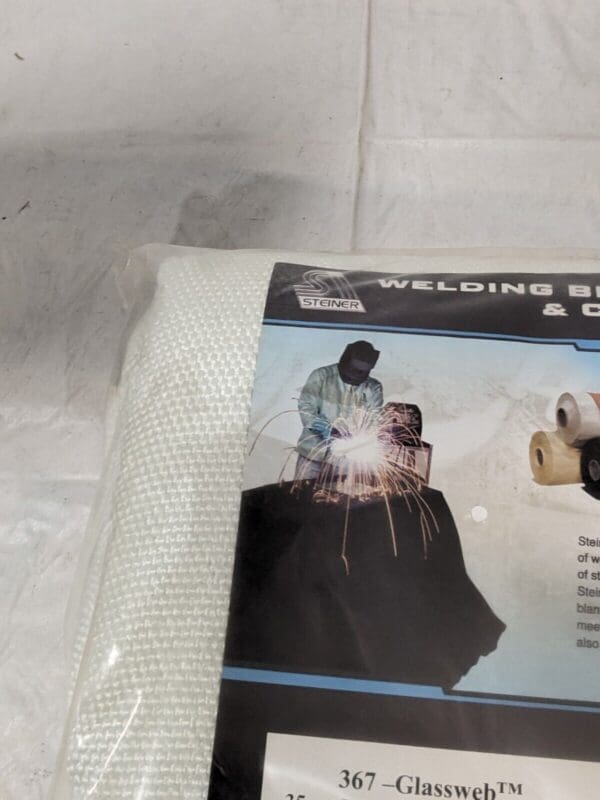 STEINER 6' x 6' x 0.08" Uncoated Fiberglass Welding Blanket 367-6X6