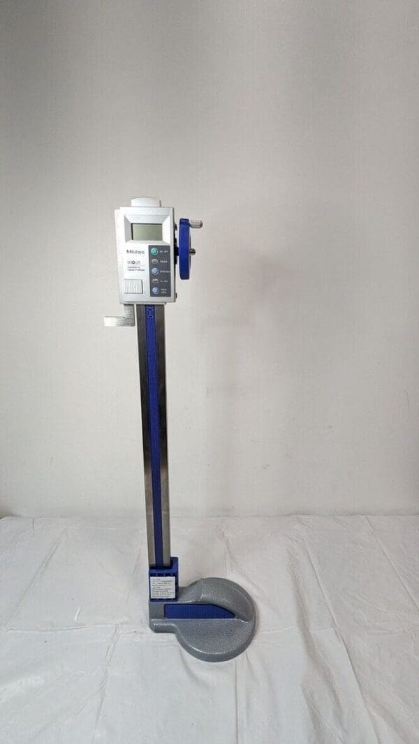 Mitutoyo ABS Digimatic Height Gauge W/O Scriber 0 to 18" HDS-H18" C 570-413