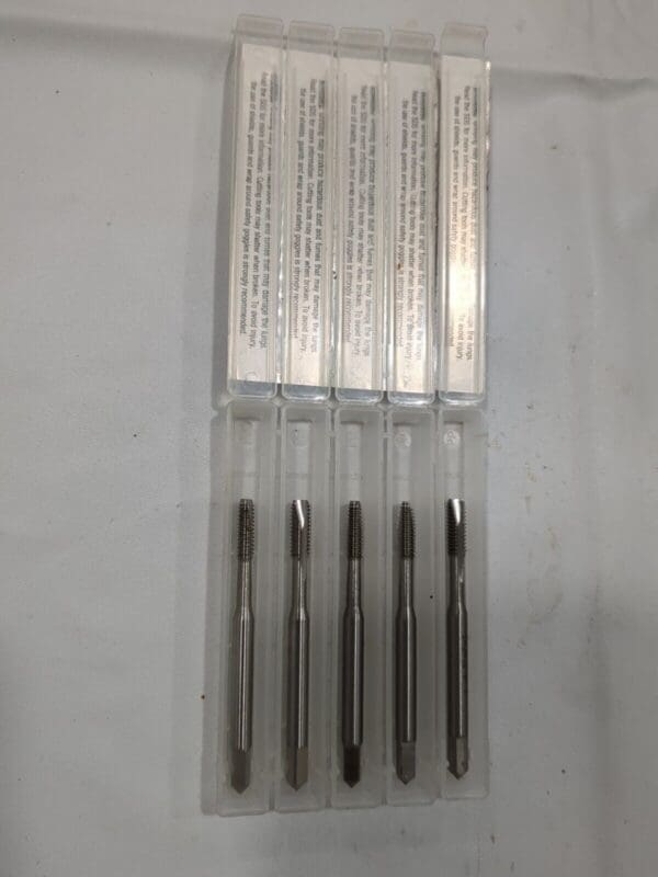 CLEVELAND 5pk of Spiral Point Taps: #8-32 UNC, 2 Fl C57086