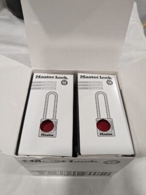 Master Lock Red Safety Lockout Padlock Locks Keyed Diff. Qty 6 410RED