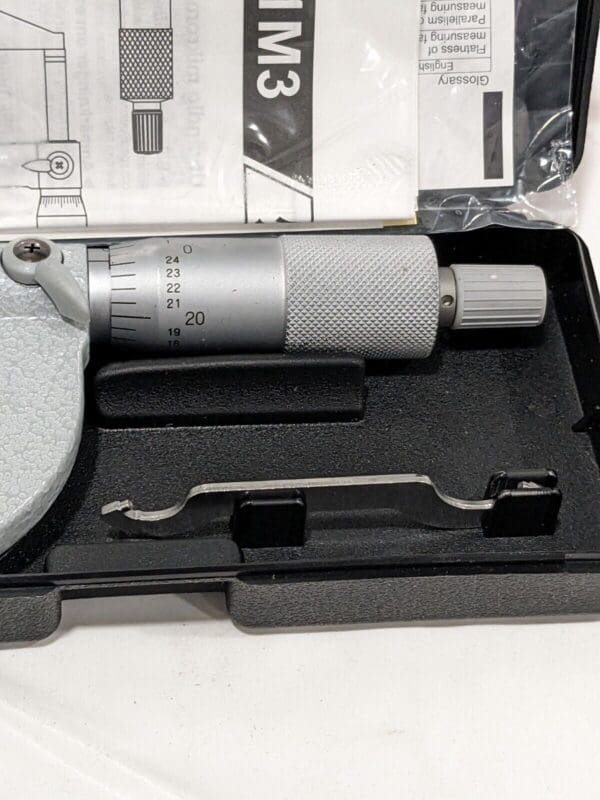 MITUTOYO Mechanical Outside Micrometer: 1" Range, 0.001" Graduation 103-259