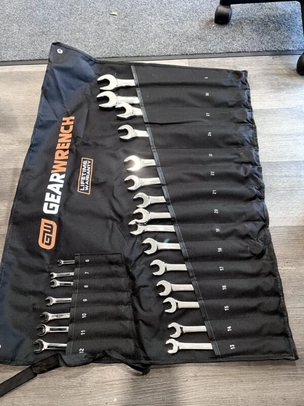 Combination Wrench Set: 22 Pc, Metric 81916