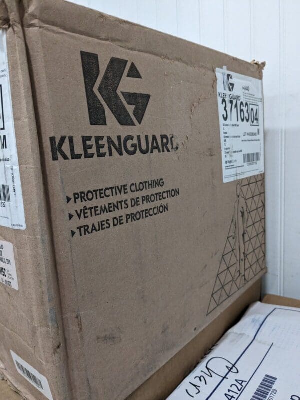 KLEENGUARD 25PK A40 Coveralls With Blue Breathable SMS Back Size XL Hooded 37163