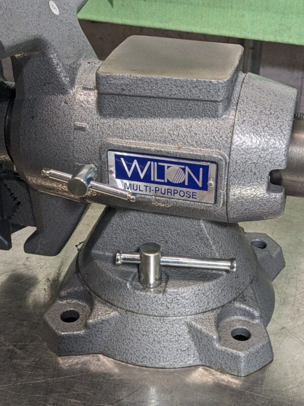 Wilton Multi-Purpose Bench Vise w/ Rotating Head 5-1/2" Jaw Width 28824