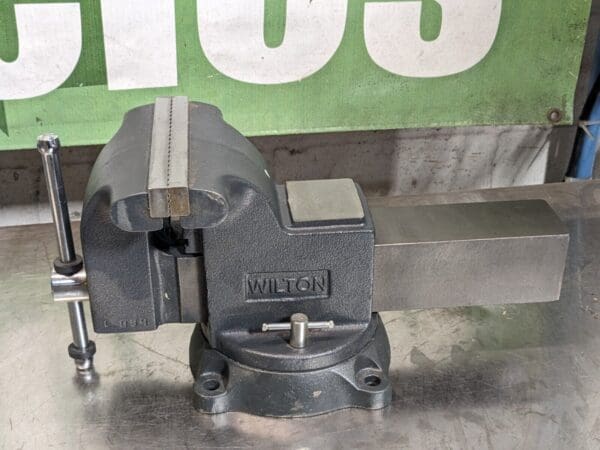 Wilton Workshop Bench Vise w/ Swivel Base 8" Jaw Width 8" Opening Capacity 63304