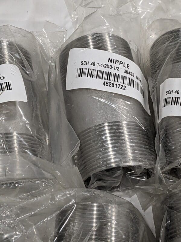 Stainless Steel Pipe Nipple: 1-1/2" Pipe, Grade 304 & 304L Qty 8 4BN11/2*31/2