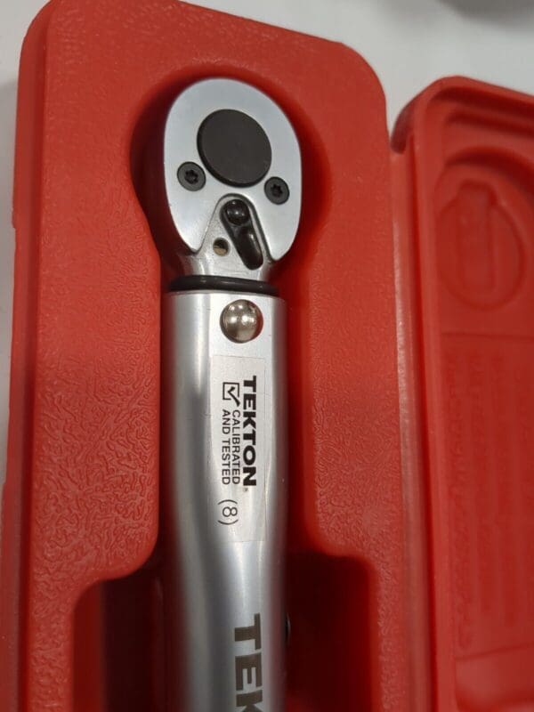 TEKTON 1/4 Inch Drive Click Torque Wrench (20-200 in.-lb.) 24320