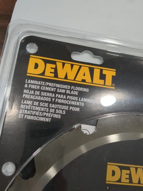 DEWALT Wet&Dry Cut Saw Blade 10" Dia 5/8" Arbor Hole 12 Teeth DWA31012PCD