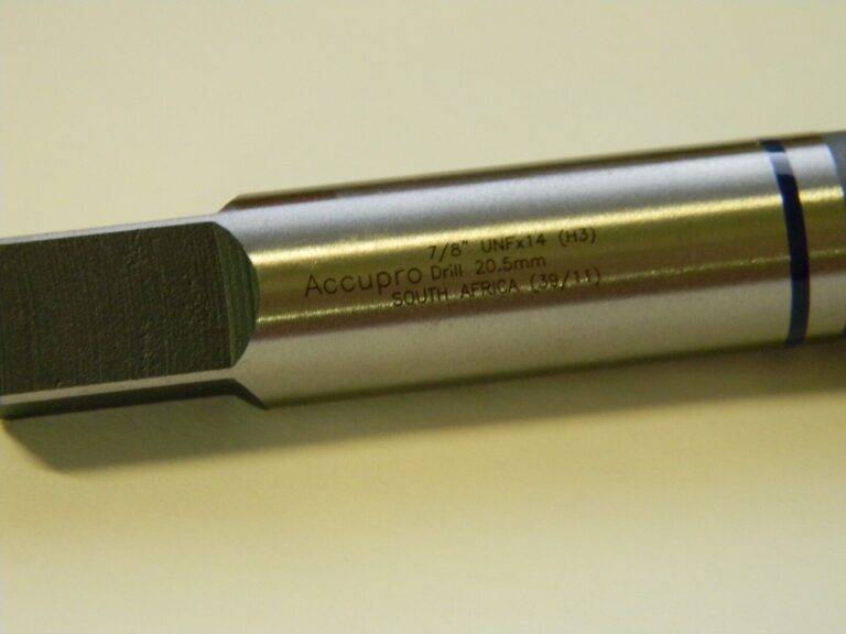 Accupro Spiral Tap Blue Band 7/18"-14 UNF H3 4FL HSS #09224791