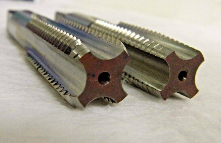 Hertel HSS Hand Tap Set 7/8"-9 UNC H4 4-Flutes Qty. 2 #02385441