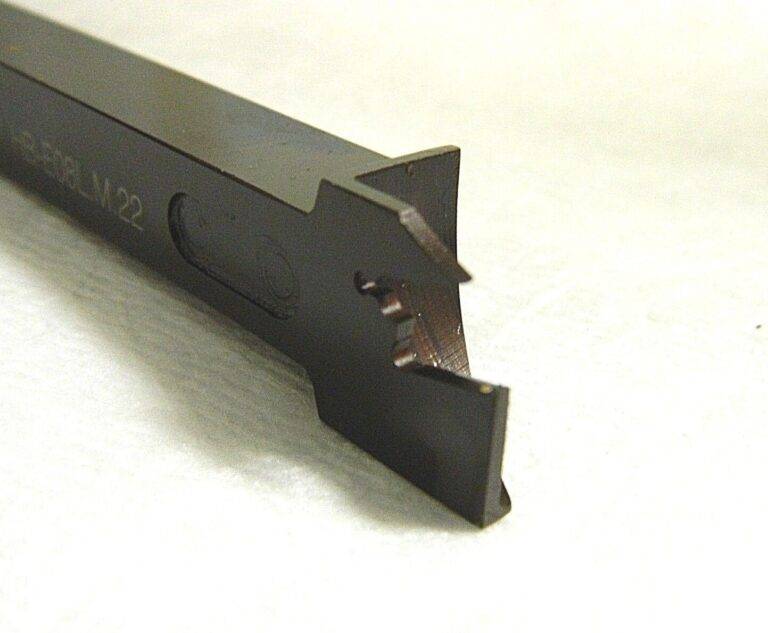 Hertel Indexable Cutoff Toolholder 1/2" x 1/2" x 6" HB-E08L.M.22 2000467