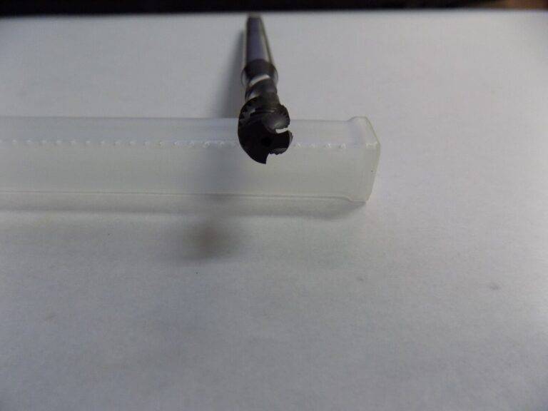 Widia Gtd HSS Extended Shank Spiral Flute Tap 3/8"- 24 Oxide 3FL H3 84518