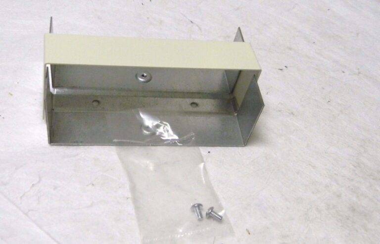 Hubbell 5.02" x 2.79" Ivory Rectangular Raceway Fittings Qty 3 HBL4750TFIV