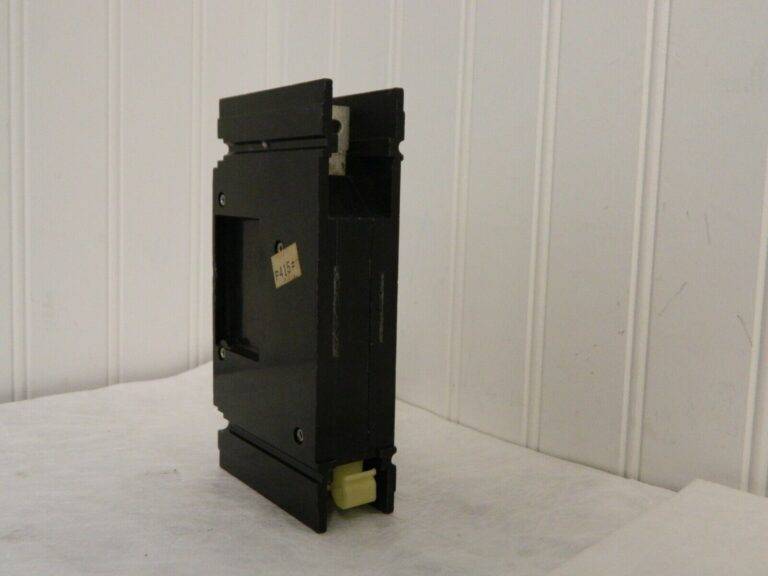Cutler Hammer Circuit Breaker Take out Single Pole 15 Amp FS130015A