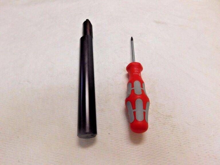 Hertel Indexable Grooving Toolholder 16mm Doc 3/4" Shnk HU-I16l90-2.5D-E 200083