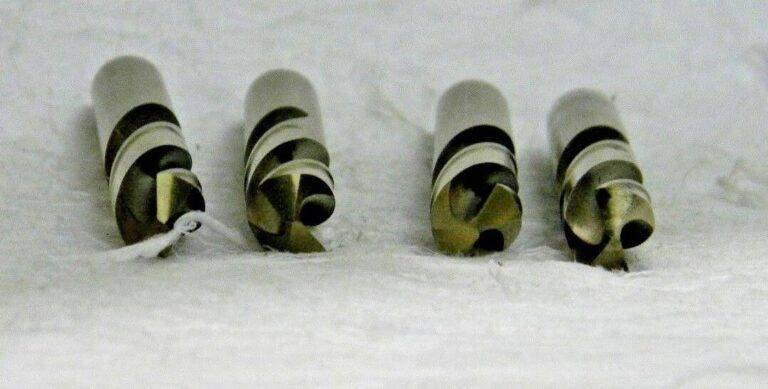 Chicago-Latrobe Right Hand Cut Spiral Flute Screw Machine Drill Bit QTY 4 50822