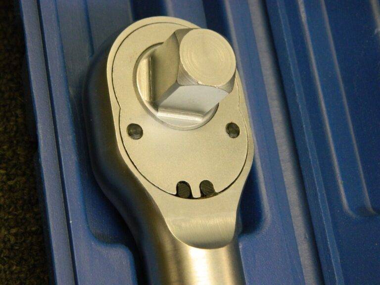 Nuline 3/4″ Drive Micrometer Torque Wrench 90 to 300 Ft/Lb NB-400C USED