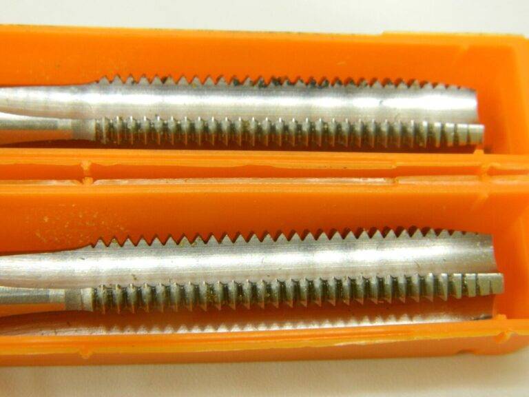 HERTEL Hand STI Tap M10 x 1.5 Metric Course D3, 4 FL Plug Chamfer Qty 2 87145181