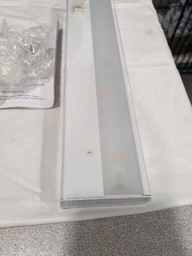 WAC Lighting 12" Length 3000K LED Under Cabinet Light Bar White BA-LED4-WT